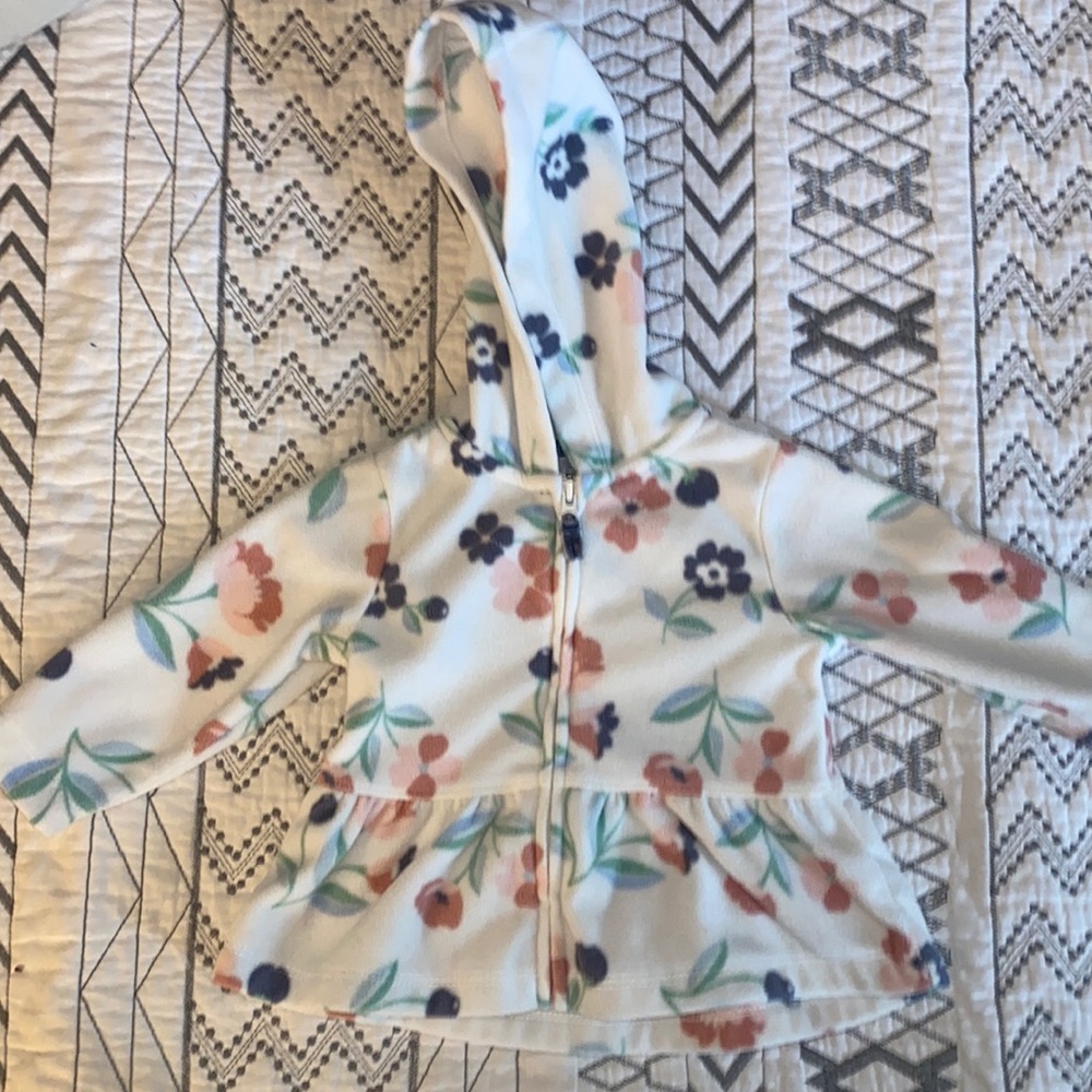 ✨2/$15 Carters Floral Peplum Sweater‎ | 6M
